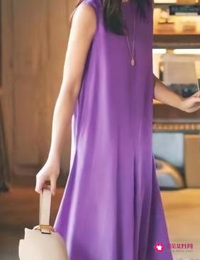 衣服宽松好还是修身好