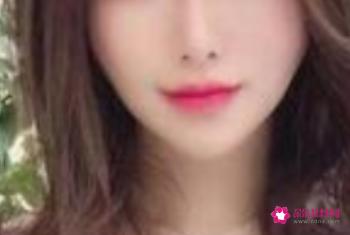 颧骨高的女生留什么发型好看