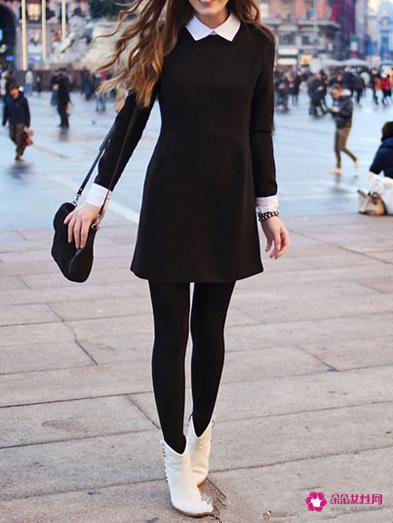 黑裙子搭配图片