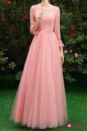 如何挑选适合伴娘的礼服