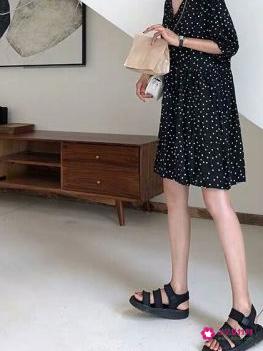 夏装衣服搭配