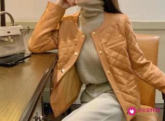 老人适合穿什么样的羽绒服