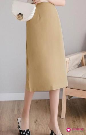 时尚单品铅笔裙的几款气质搭配，让你在秋季穿出优雅女人味