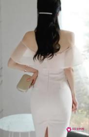 抹胸裙如何穿内衣