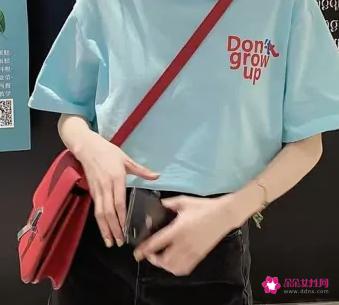 宽松t恤的6种穿法