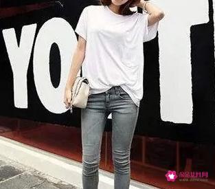宽松t恤的6种穿法
