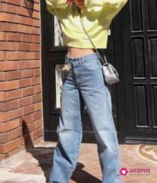 浅色牛仔裤怎么搭配