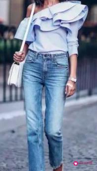 浅色牛仔裤怎么搭配