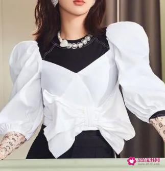 杨紫鲜花草帽造型完美逆袭成颜霸