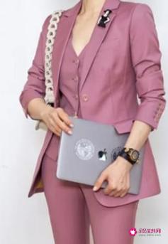 50岁女人适合穿什么衣服