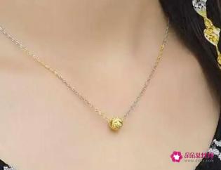 女人戴项链代表什么意思