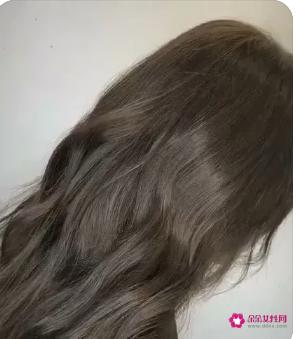 夏天适合的发色显白