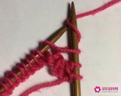 粗线围巾的几种编织方法