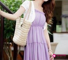 穿抹胸裙时配什么内衣