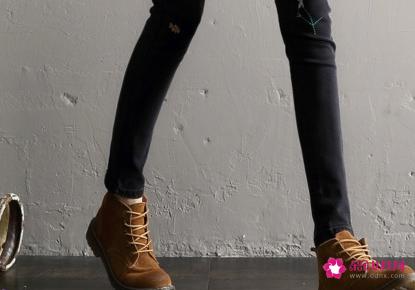 西裤配什么鞋好看