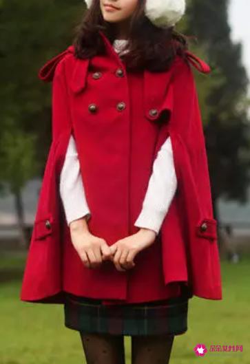 斗篷衣服怎么搭配