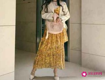 长款雪纺连衣裙怎么搭配