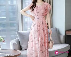 长款雪纺连衣裙怎么搭配