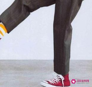 小脚裤适合穿什么鞋