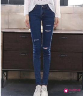 小脚裤适合穿什么鞋