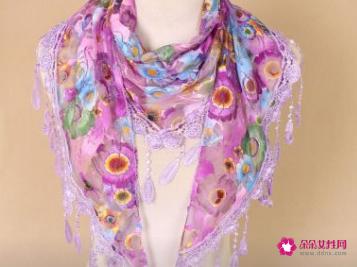 三角丝巾的18种系法视频