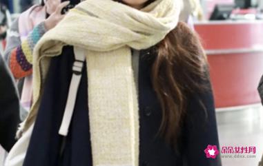 韩式系围巾的多种方法