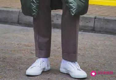 西裤搭配什么鞋