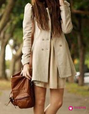 米色外套内搭什么颜色比较好看