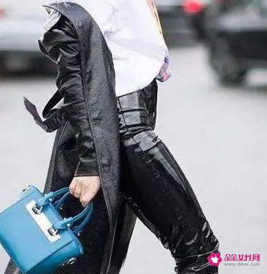 肩宽厚的女生穿衣搭配技巧