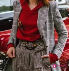 肩宽厚的女生穿衣搭配技巧