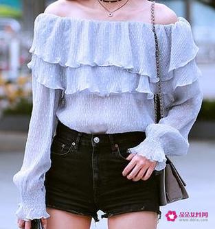 美女夏季打扮