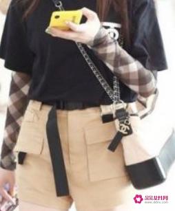 吊带背心初中生怎么穿