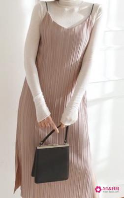 冬季穿连衣裙怎么搭配