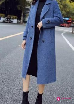 冬季穿连衣裙怎么搭配