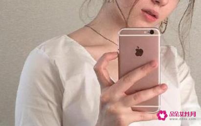 如何穿搭配衣服