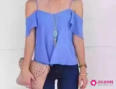 如何穿搭配衣服