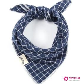 三角方巾的戴法及图解