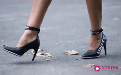 穿高跟鞋走路技巧