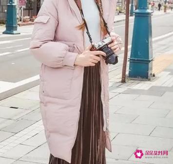 冬季长裙配什么上衣好看