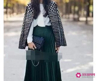 冬季长裙配什么上衣好看