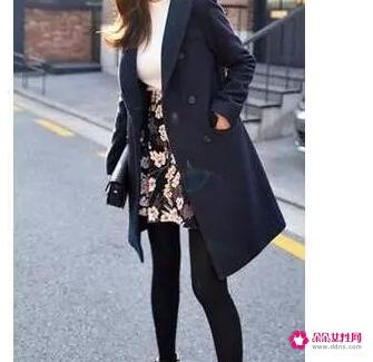 冬季长裙配什么上衣好看