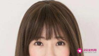 额头高的女生适合什么发型