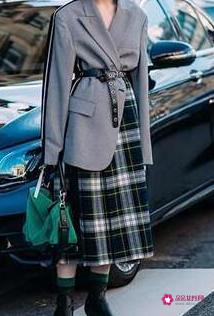 简单衣服搭配技巧