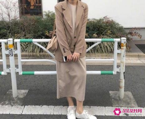 秋天应该穿什么衣服