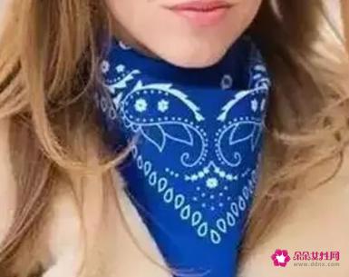 怎样系小方巾简单又好看视频