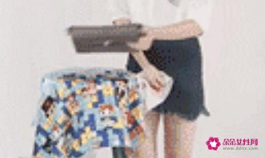 小方丝巾的18种系法视频