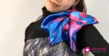小方丝巾的18种系法视频