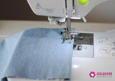 旧牛仔裤改造包包教程