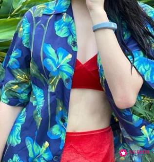 芥末绿色适合什么肤色