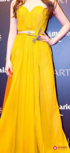 芥末绿色适合什么肤色